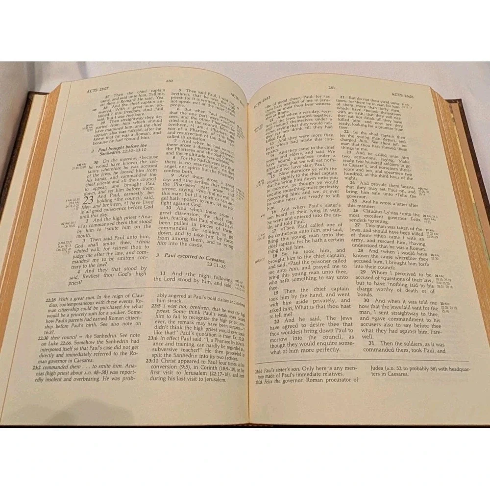 The Ryrie Study Bible New Testament KJV - 1976 Hardcover Moody Press